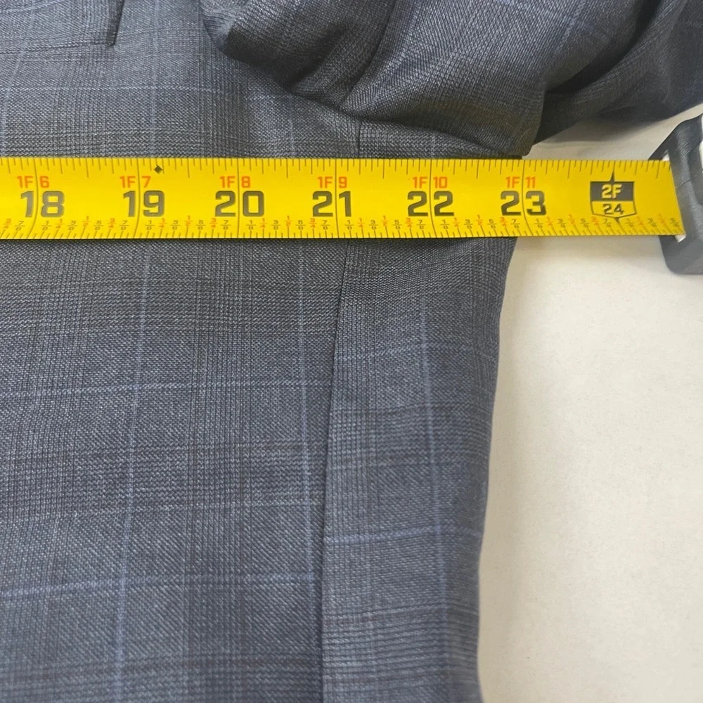 HICKEY FREEMAN Navy Suit WOOL Size 44 long Windowpane Pants 37x28 Flaw